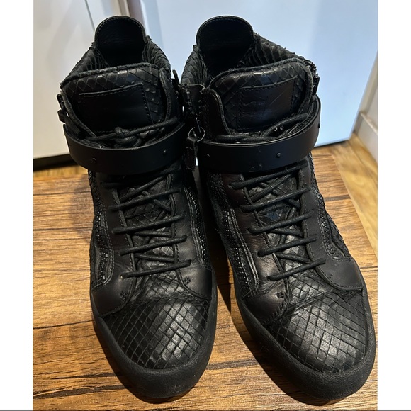 Giuseppe Zanotti - Black Python Leather